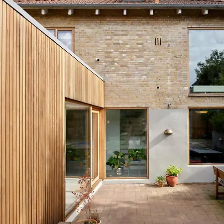 Villa Architect-designed With Pool Close To Downtown Hojbjerg